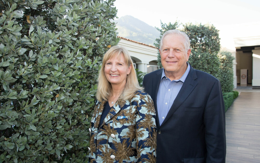 Fundadores de SIF, Bill y Paula Clapp, se retiran de la junta directiva